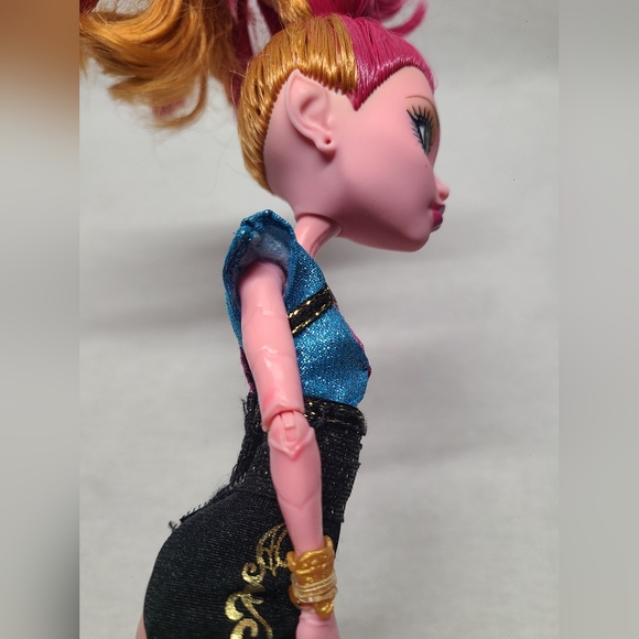 Monster High 13 Wishes Gigi Grant Doll - Picture 12 of 12